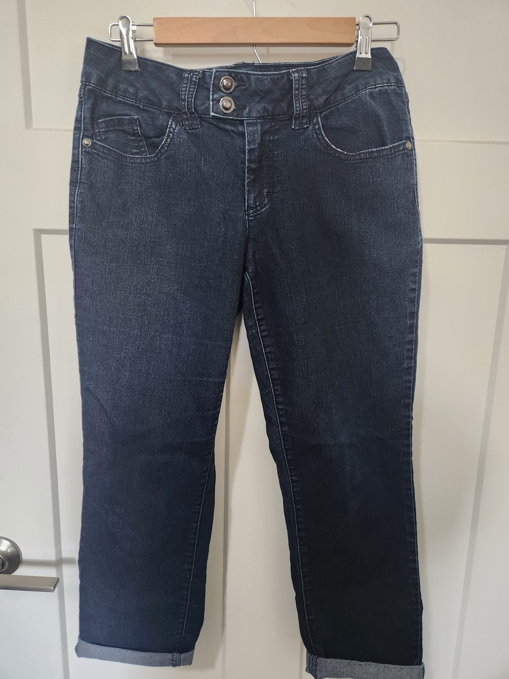 Elle Women’s Dark Wash Stretch Denim Jeans - Classic Straight Crop-Size 8